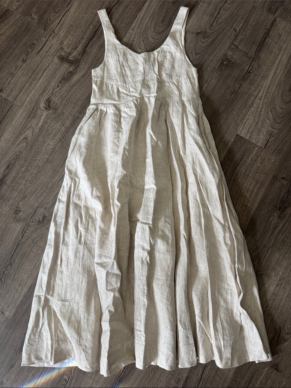NWOT Sister Bloom (No. 14
Boutique) Médium Palmer Linen Maxi
Dress - Picture 2 of 8
